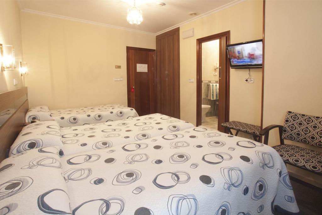 Hotel Castilla Χιχόν Εξωτερικό φωτογραφία